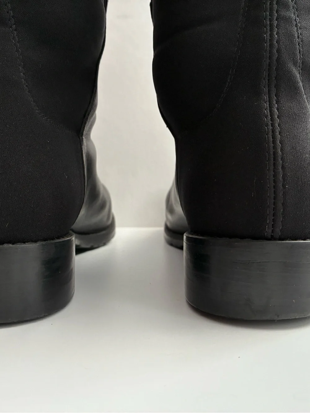 Stuart Weitzman brand stuart
